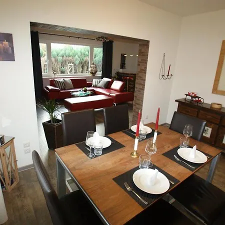 Klein Semesterbostad *